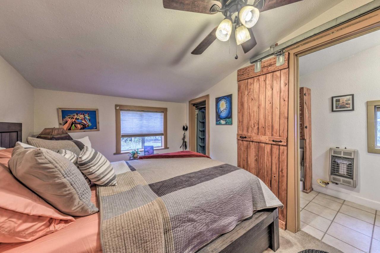 Cozy High Rolls Cottage Near Hiking Trails! Cloudcroft Exterior photo
