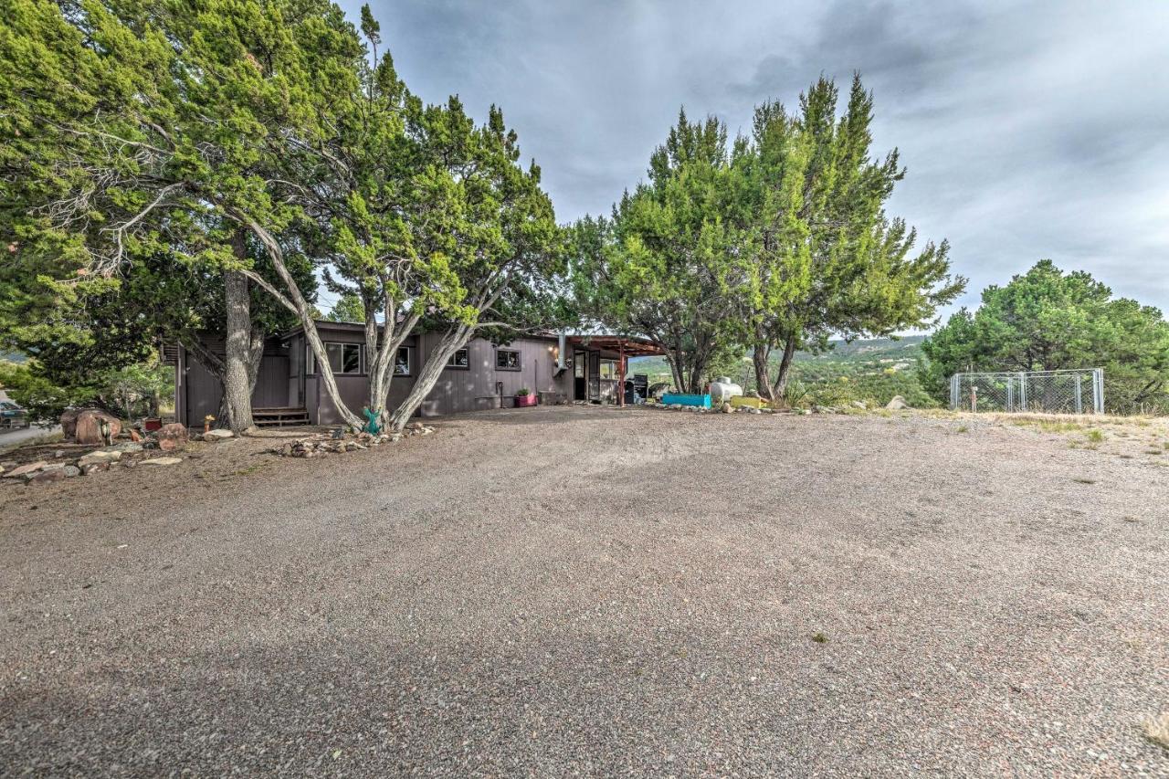 Cozy High Rolls Cottage Near Hiking Trails! Cloudcroft Exterior photo